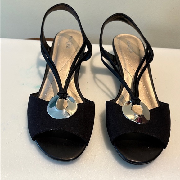 East 5th open toe sling back shoe sandals 1.5” wedge heel fabric black silver - Picture 1 of 11